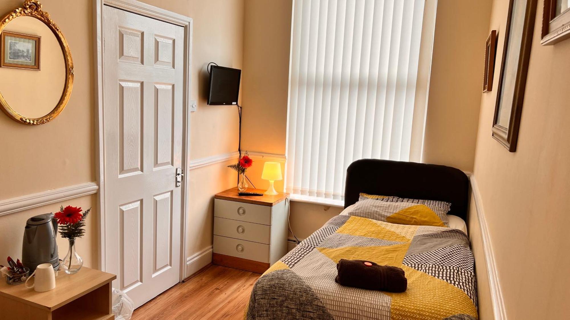 Castle Lodge Guest House 86-88 Sheil Rd L6 3Af Liverpool Luaran gambar