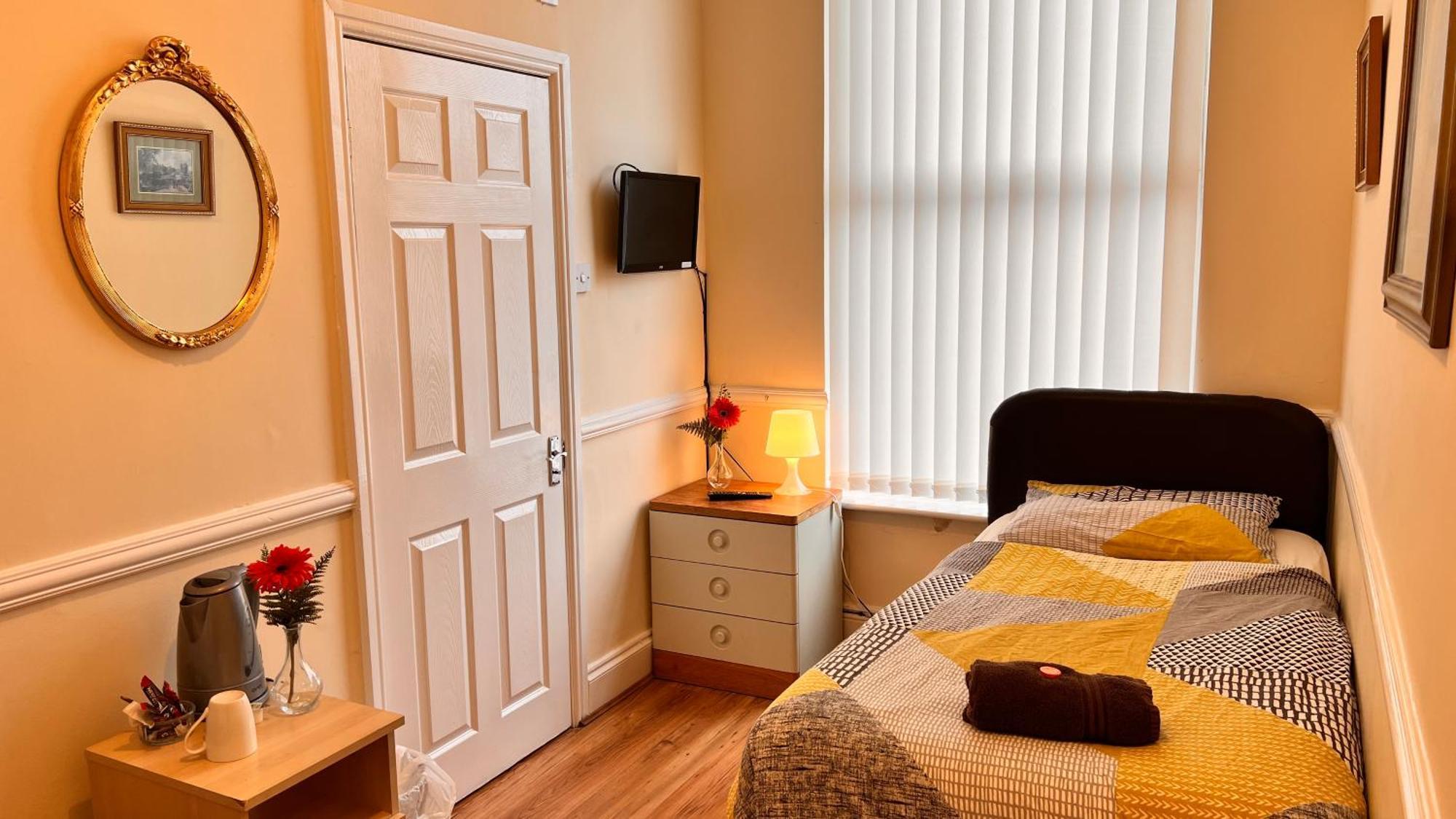 Castle Lodge Guest House 86-88 Sheil Rd L6 3Af Liverpool Luaran gambar